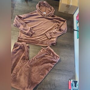 Danskin Large Cozy Brown Velour Hoodie and Joggers Set